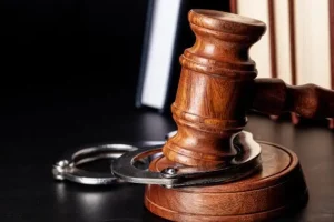 اعتراض به منع تعقیب در پرونده توهین