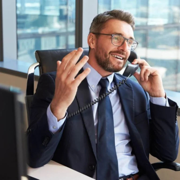 وکیل آنلاین تلفنی