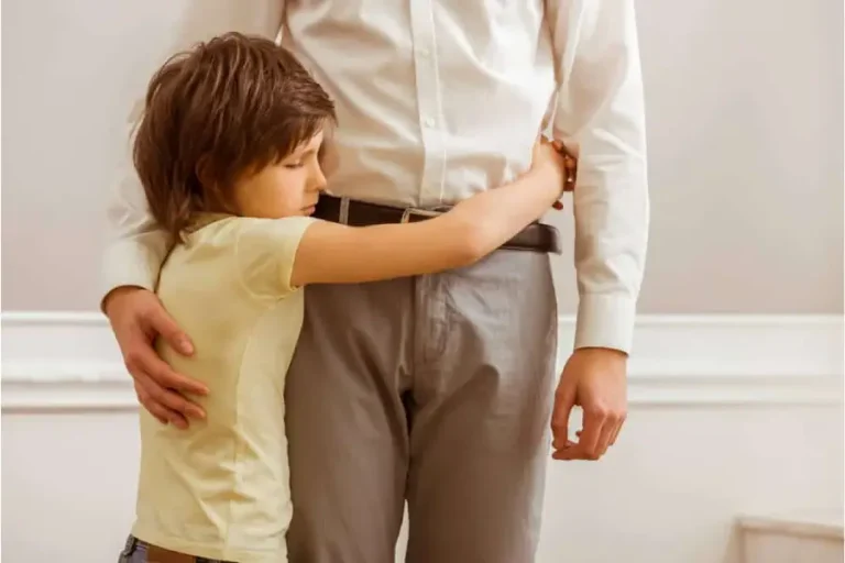 تحویل فرزند و صدور حكم حضانت طفل