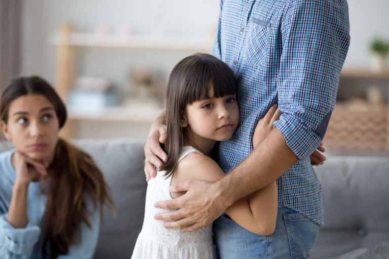 تعیین حضانت برای پدر به لحاظ ابتلاء مادر به بیماری روانی