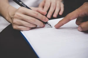 حق اشتغال زنان در عقدنامه